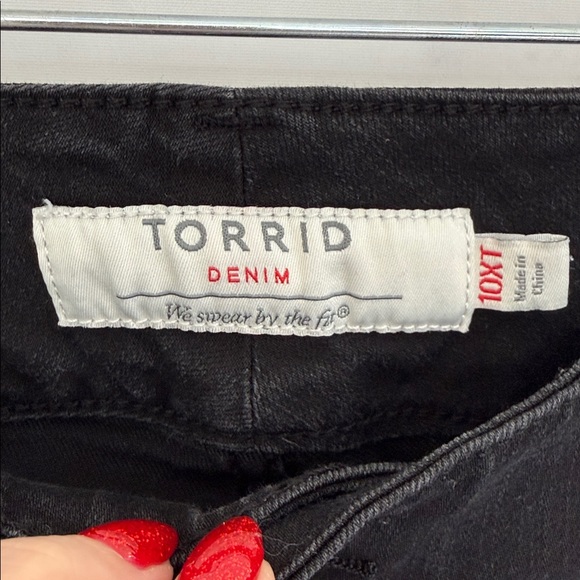 TORRID Jegging Super Stretch Floral Embroidery Size 10XT - Picture 7 of 15